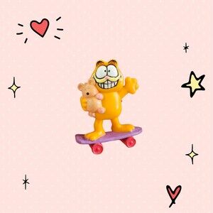 Vtg Garfield on skateboard minifigure